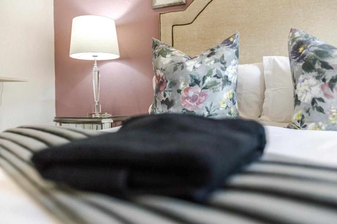 Fleur De Lis Guesthouse ครูเกอร์สดอร์ป ภายนอก รูปภาพ