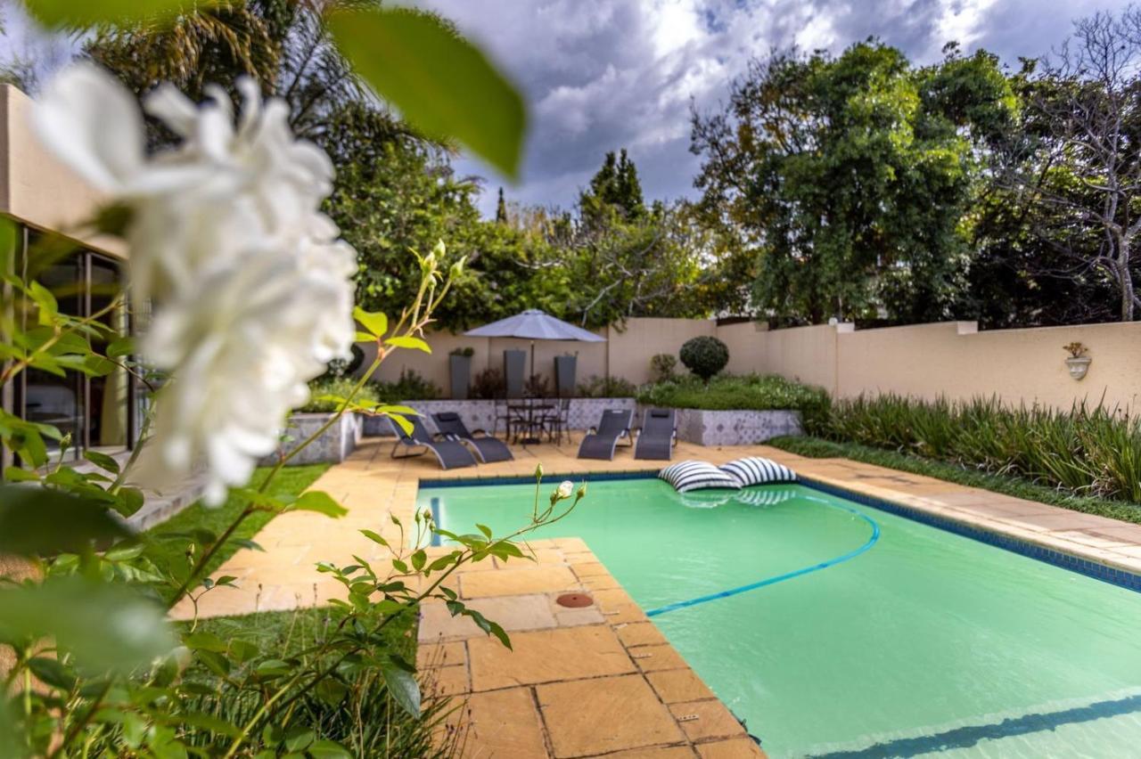 Fleur De Lis Guesthouse ครูเกอร์สดอร์ป ภายนอก รูปภาพ