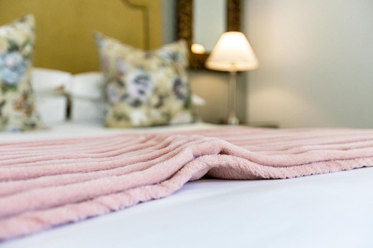 Fleur De Lis Guesthouse ครูเกอร์สดอร์ป ภายนอก รูปภาพ